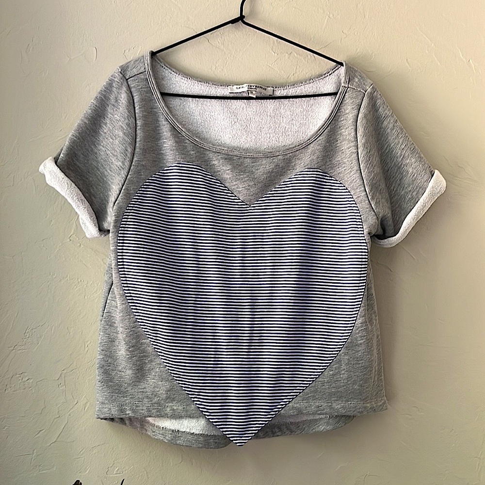 💙LAUGH CRY REPEAT LOS ANGELES STRIPED HEART S/S SWEATSHIRT TOP M